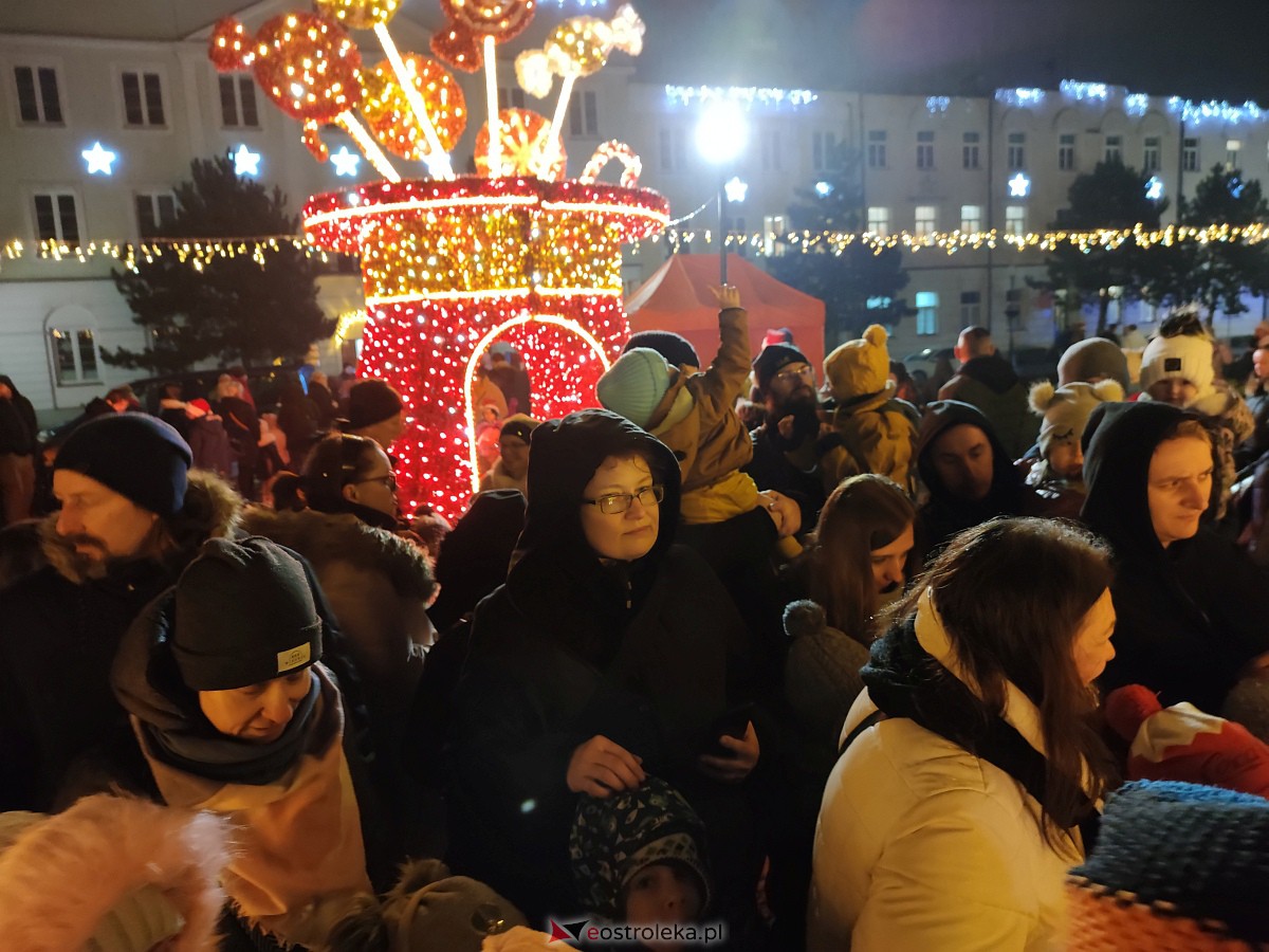Święty Mikołaj w Ostrołęce [06.12.2022] - zdjęcie #18 - eOstroleka.pl