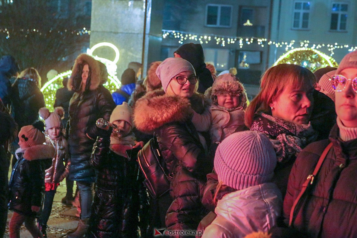 Święty Mikołaj w Ostrołęce [06.12.2022] - zdjęcie #159 - eOstroleka.pl