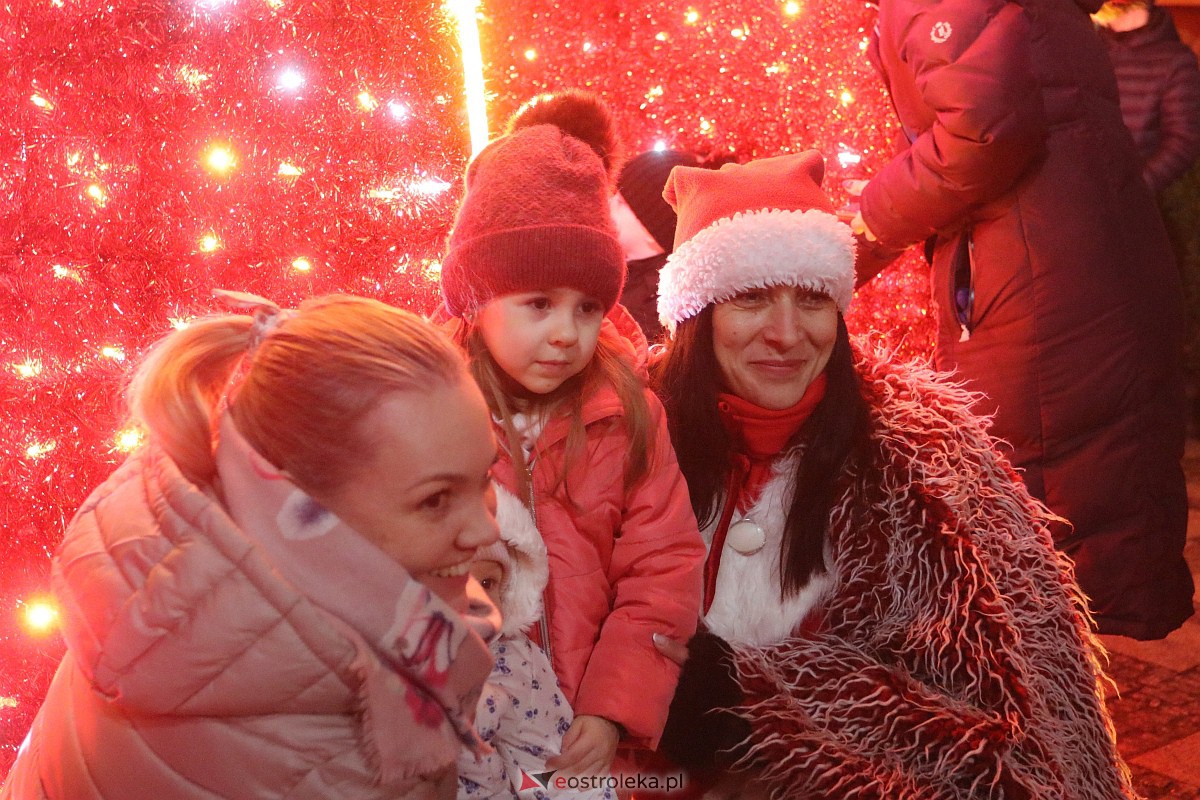 Święty Mikołaj w Ostrołęce [06.12.2022] - zdjęcie #156 - eOstroleka.pl