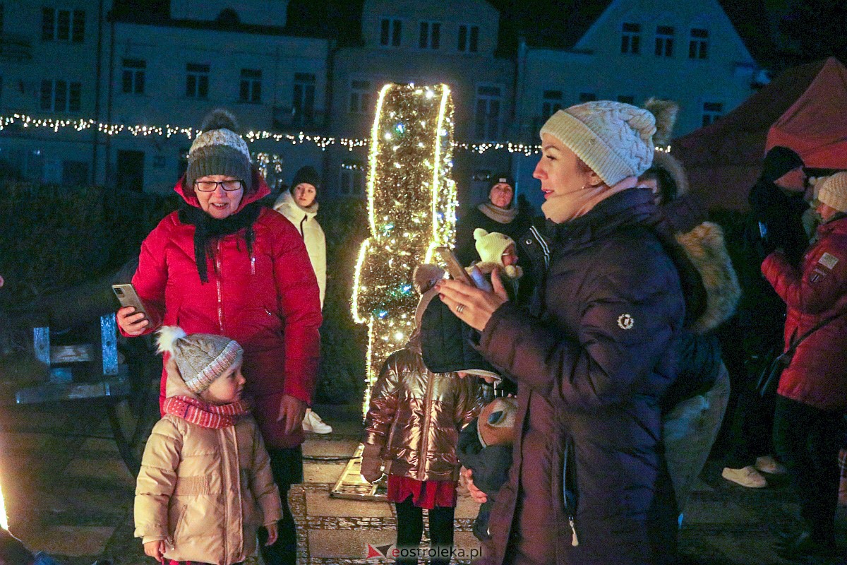 Święty Mikołaj w Ostrołęce [06.12.2022] - zdjęcie #152 - eOstroleka.pl