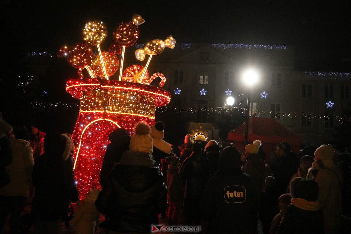 Święty Mikołaj w Ostrołęce [06.12.2022] - zdjęcie #150 - eOstroleka.pl