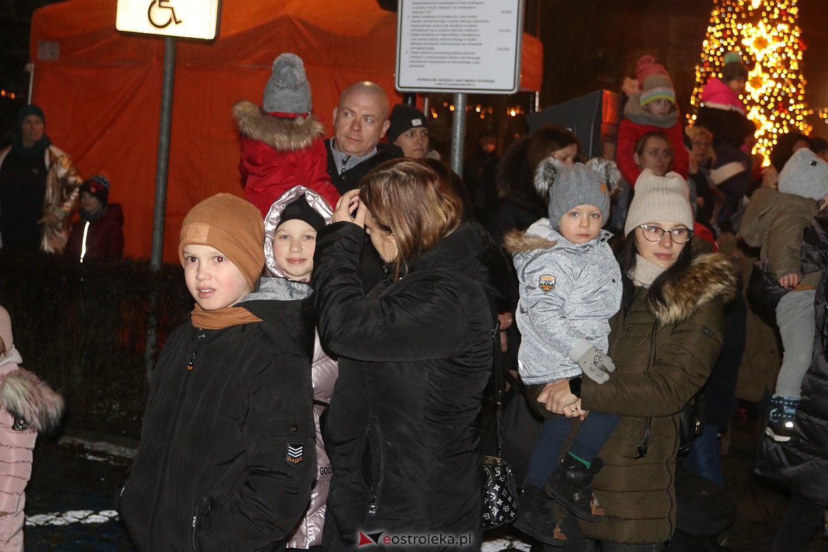 Święty Mikołaj w Ostrołęce [06.12.2022] - zdjęcie #147 - eOstroleka.pl