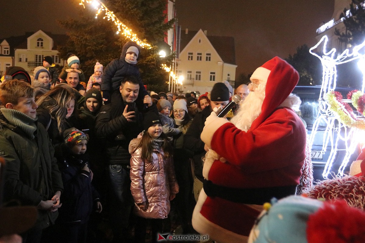 Święty Mikołaj w Ostrołęce [06.12.2022] - zdjęcie #140 - eOstroleka.pl