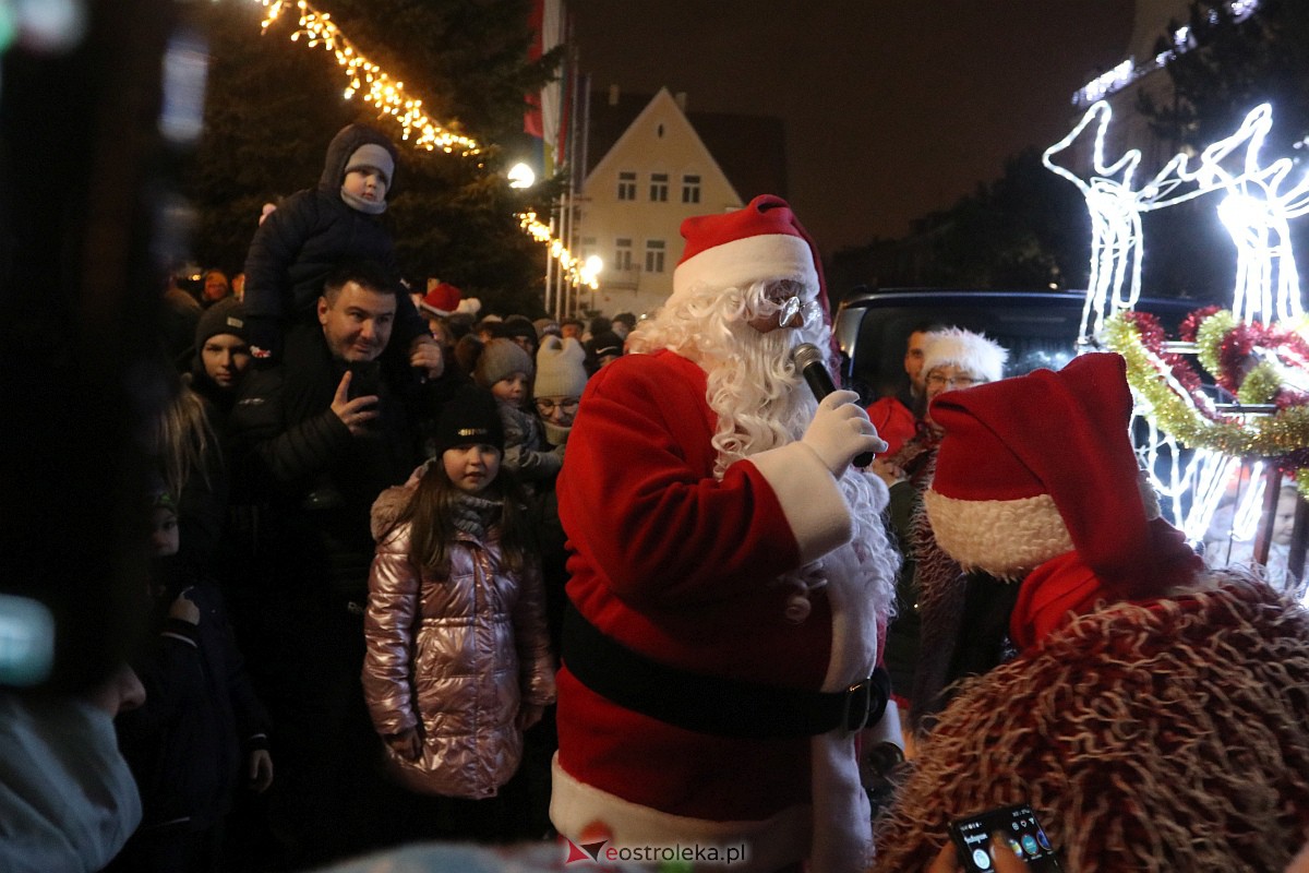 Święty Mikołaj w Ostrołęce [06.12.2022] - zdjęcie #139 - eOstroleka.pl