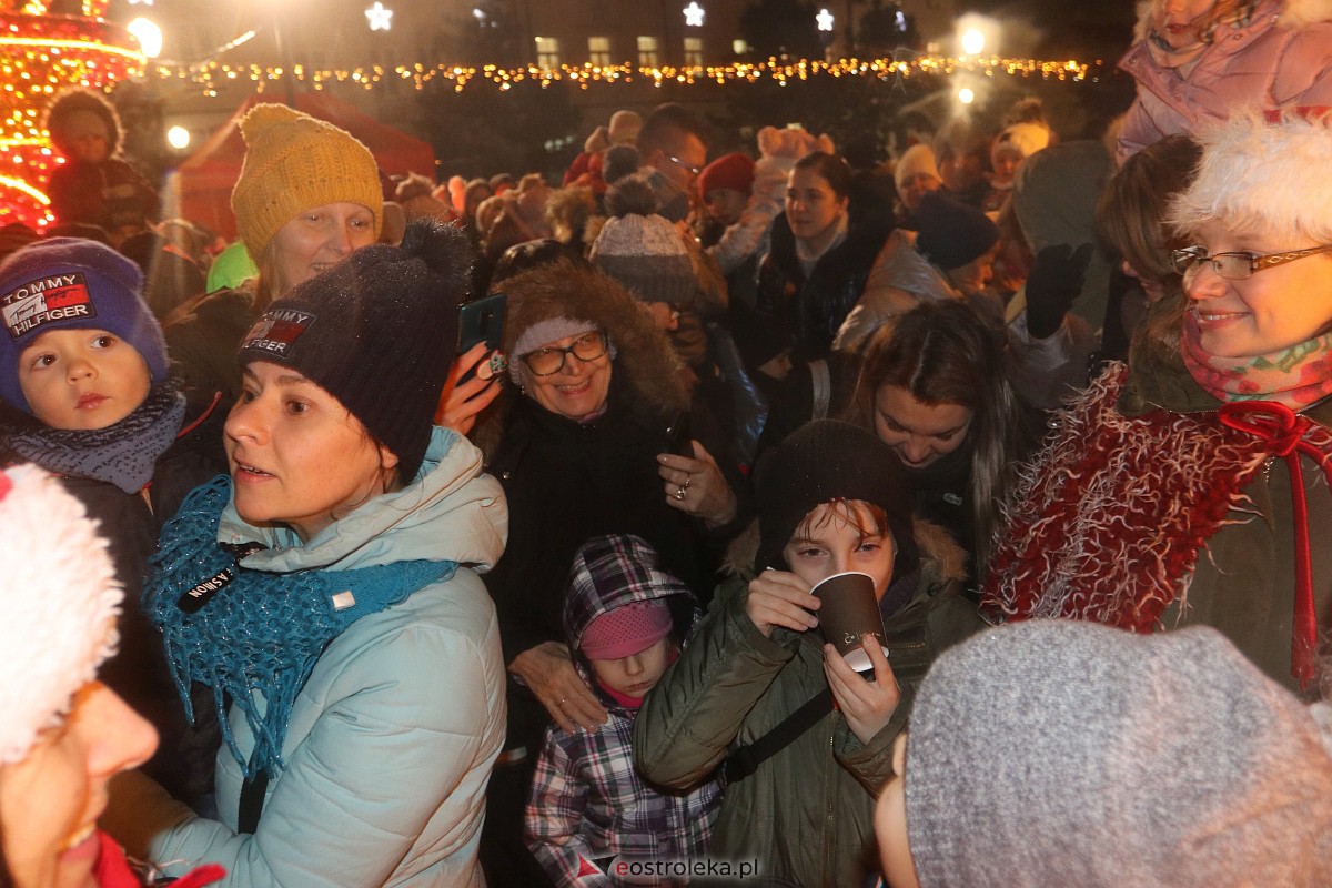 Święty Mikołaj w Ostrołęce [06.12.2022] - zdjęcie #133 - eOstroleka.pl