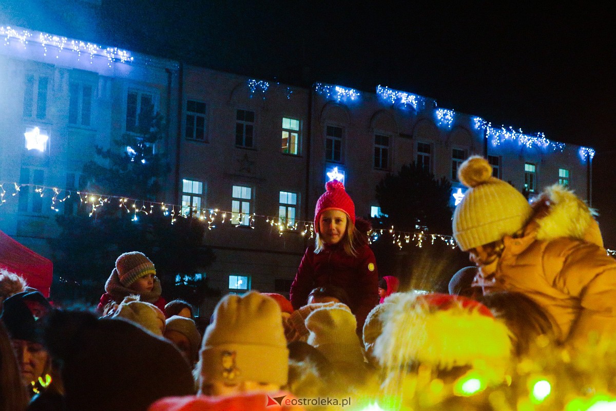 Święty Mikołaj w Ostrołęce [06.12.2022] - zdjęcie #131 - eOstroleka.pl