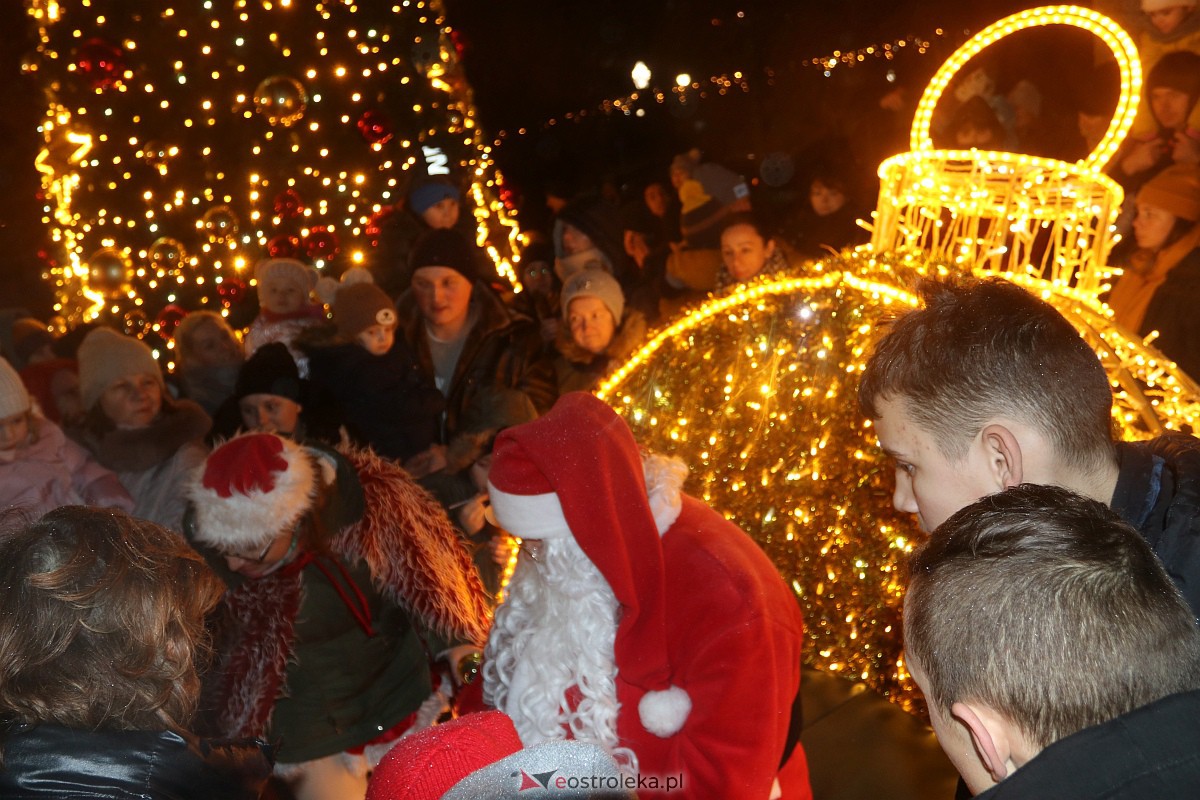 Święty Mikołaj w Ostrołęce [06.12.2022] - zdjęcie #128 - eOstroleka.pl