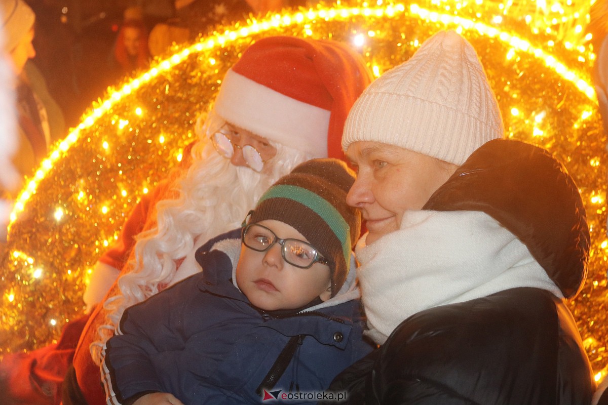 Święty Mikołaj w Ostrołęce [06.12.2022] - zdjęcie #125 - eOstroleka.pl