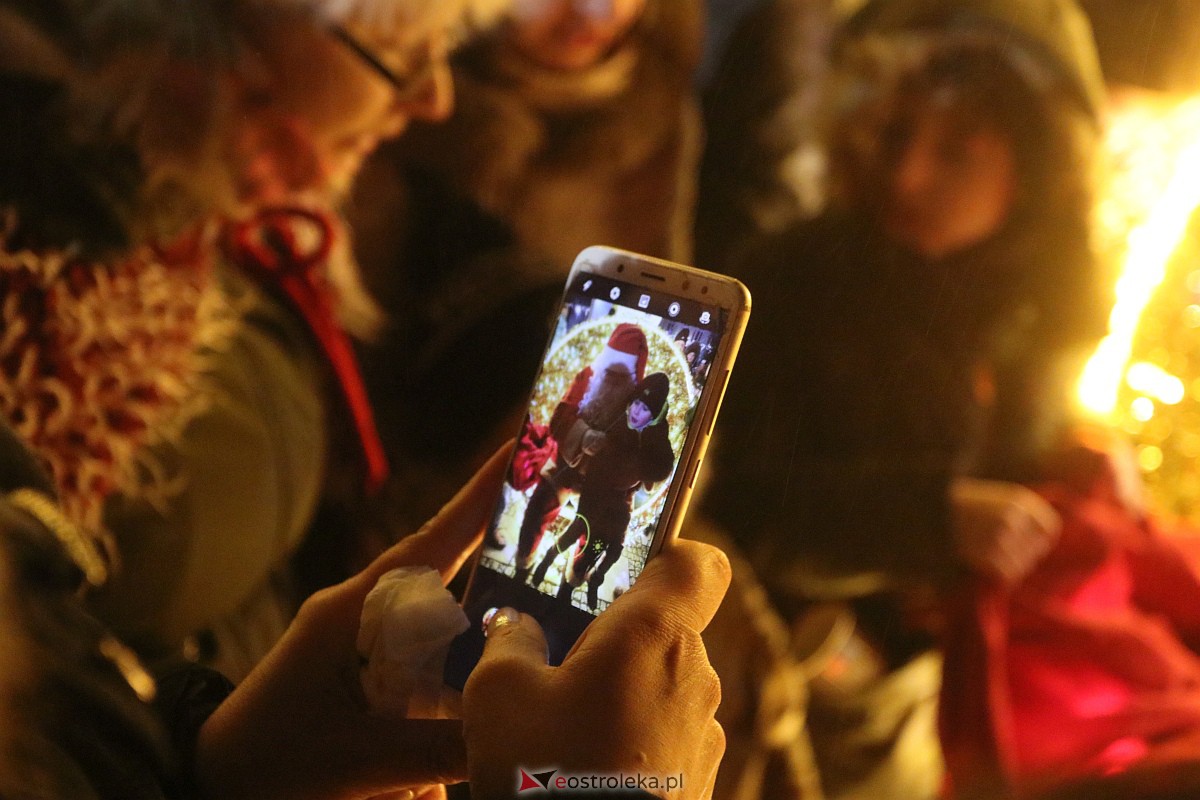 Święty Mikołaj w Ostrołęce [06.12.2022] - zdjęcie #121 - eOstroleka.pl