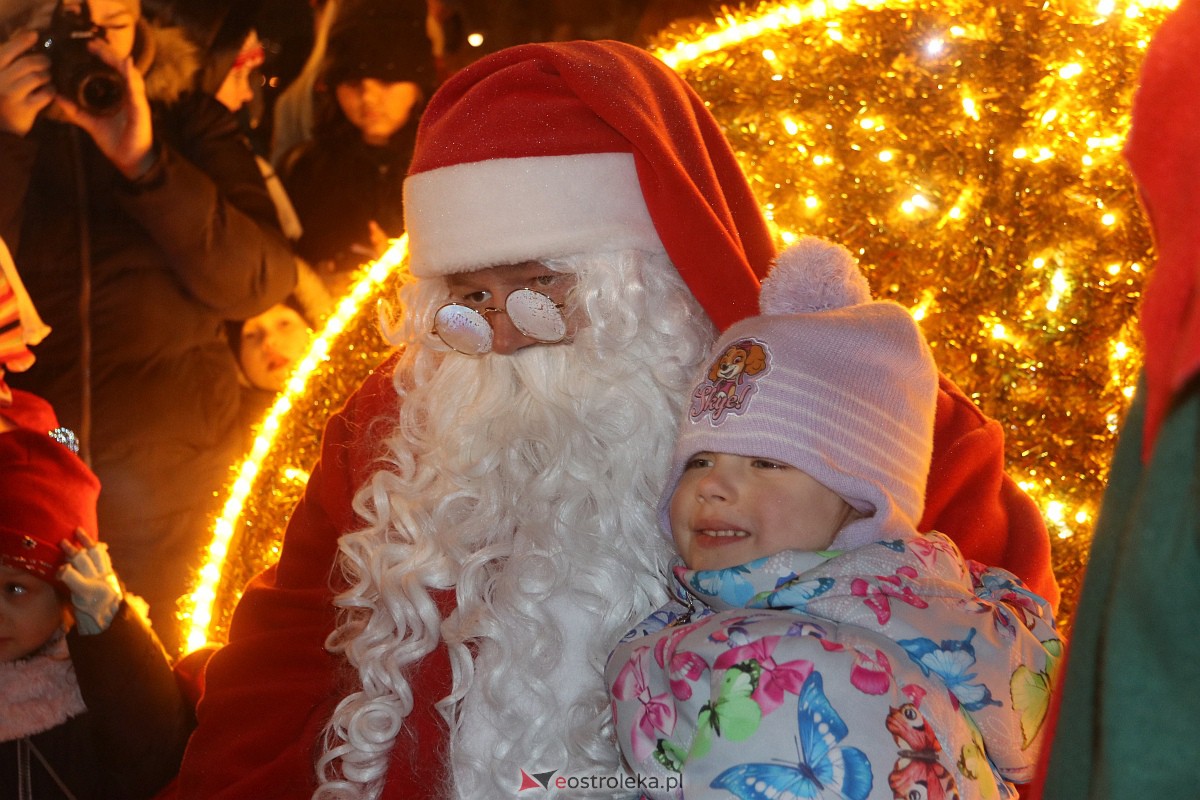 Święty Mikołaj w Ostrołęce [06.12.2022] - zdjęcie #112 - eOstroleka.pl