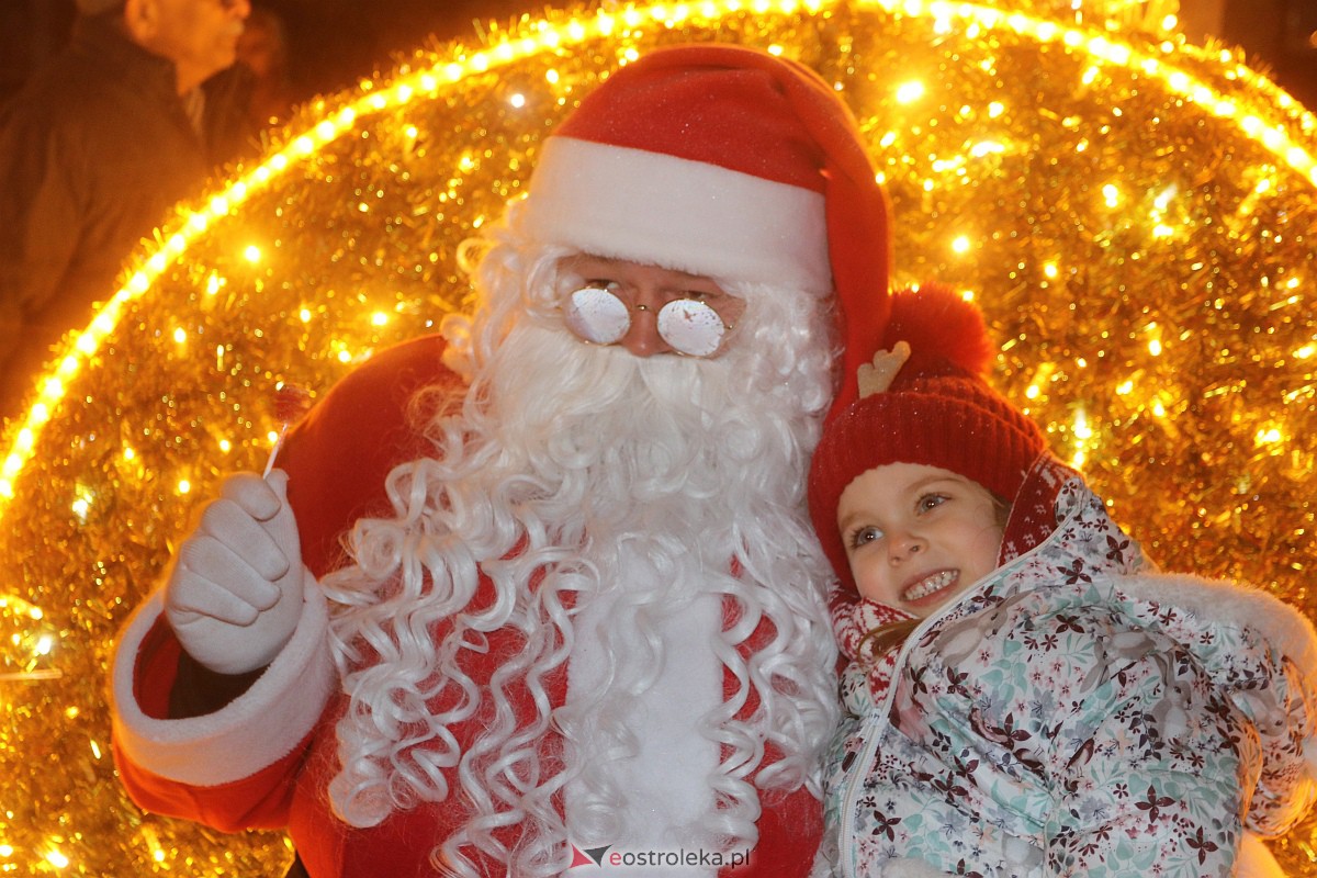Święty Mikołaj w Ostrołęce [06.12.2022] - zdjęcie #102 - eOstroleka.pl