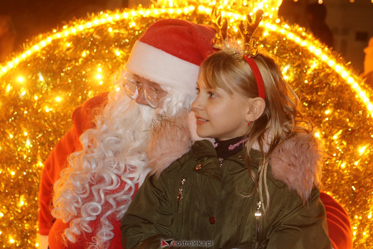 Święty Mikołaj w Ostrołęce [06.12.2022] - zdjęcie #101 - eOstroleka.pl