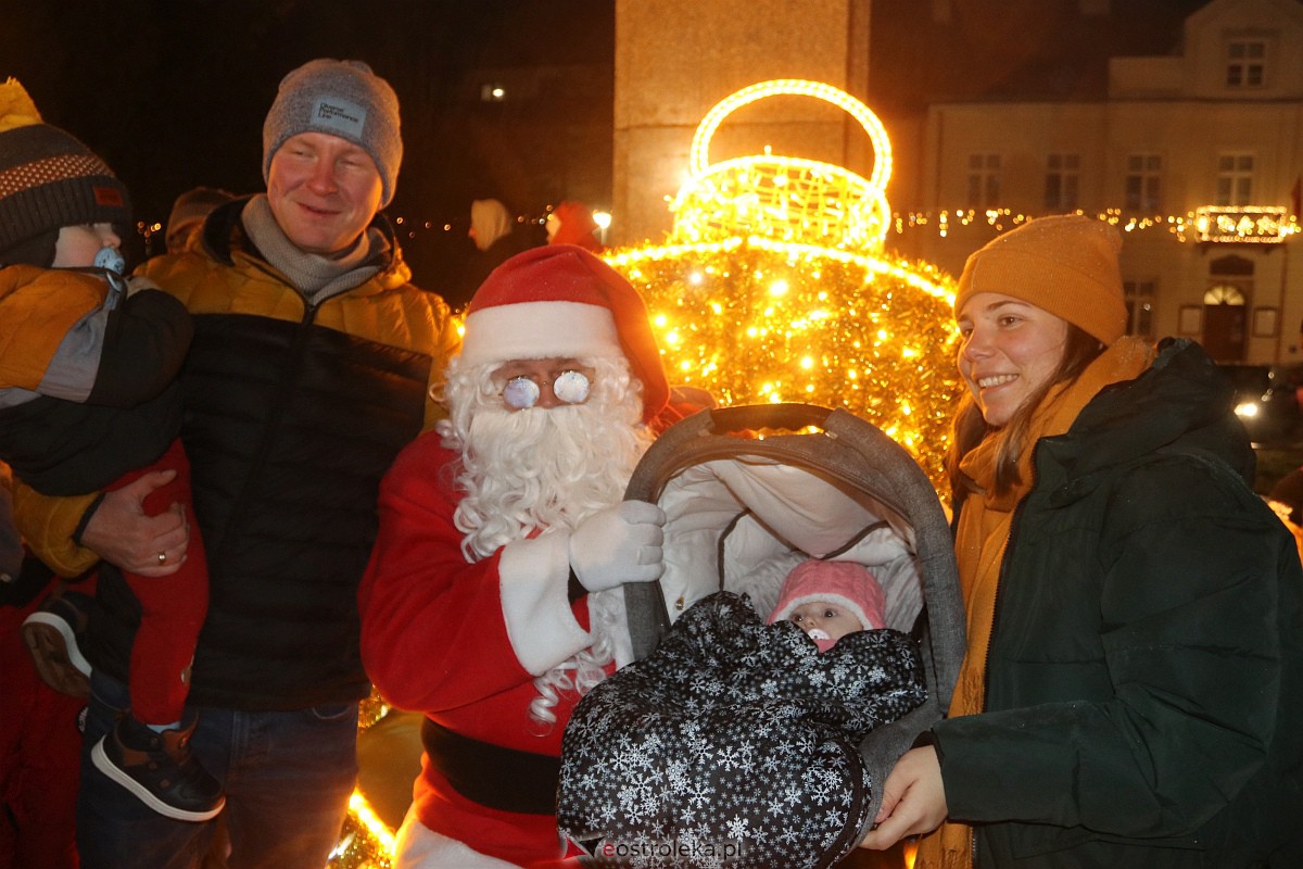 Święty Mikołaj w Ostrołęce [06.12.2022] - zdjęcie #99 - eOstroleka.pl