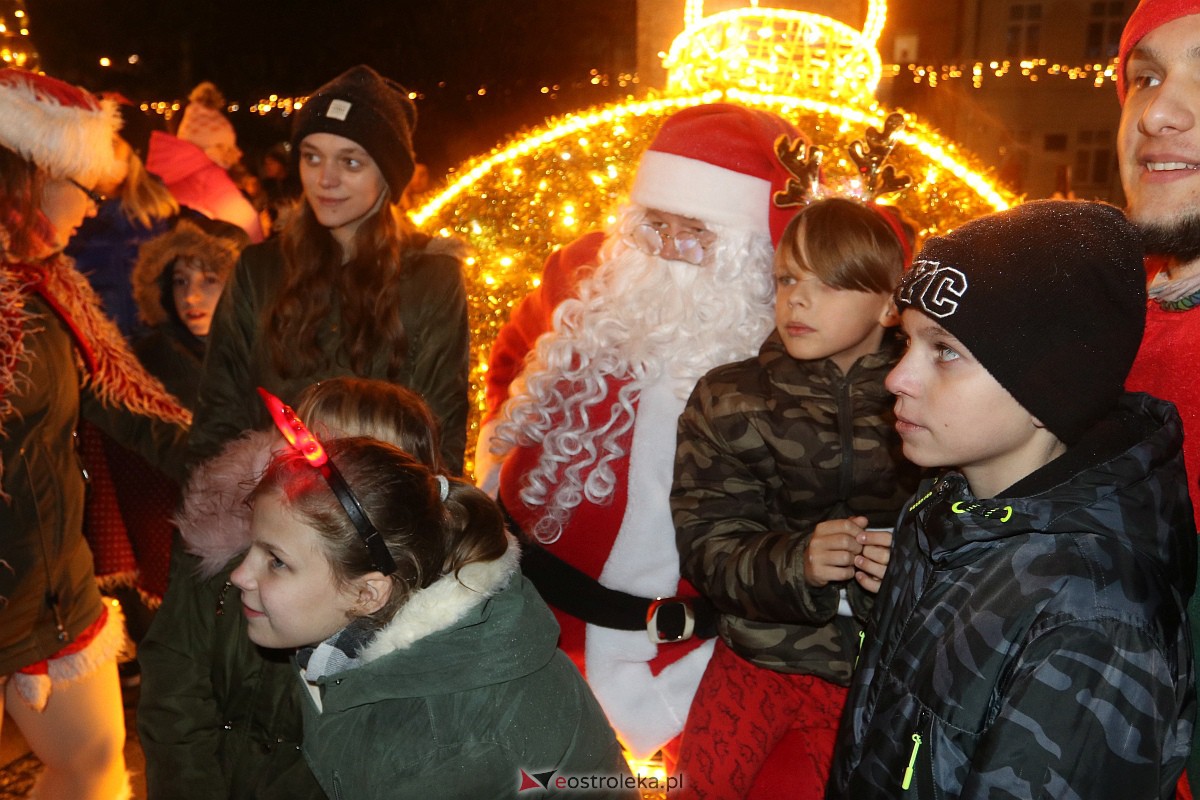 Święty Mikołaj w Ostrołęce [06.12.2022] - zdjęcie #93 - eOstroleka.pl