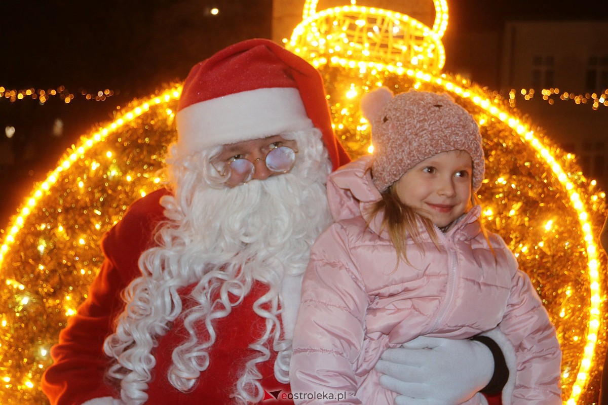 Święty Mikołaj w Ostrołęce [06.12.2022] - zdjęcie #78 - eOstroleka.pl