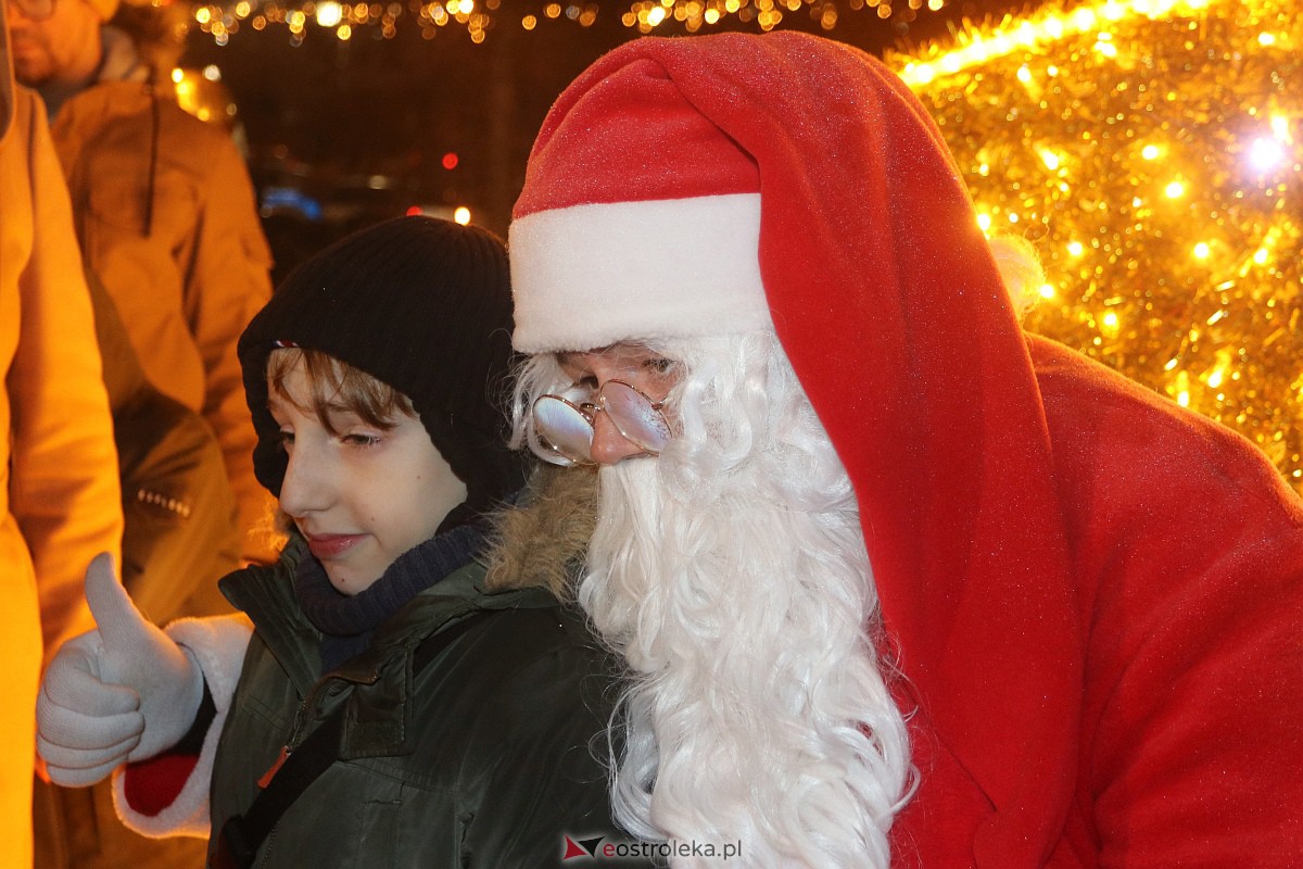 Święty Mikołaj w Ostrołęce [06.12.2022] - zdjęcie #65 - eOstroleka.pl