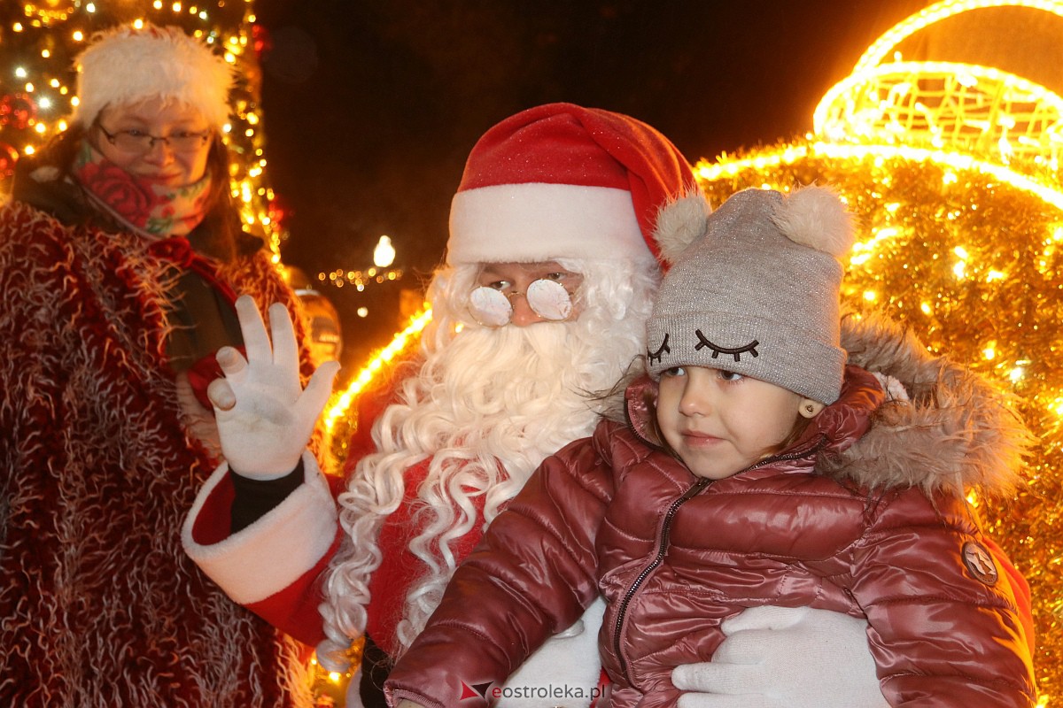 Święty Mikołaj w Ostrołęce [06.12.2022] - zdjęcie #58 - eOstroleka.pl