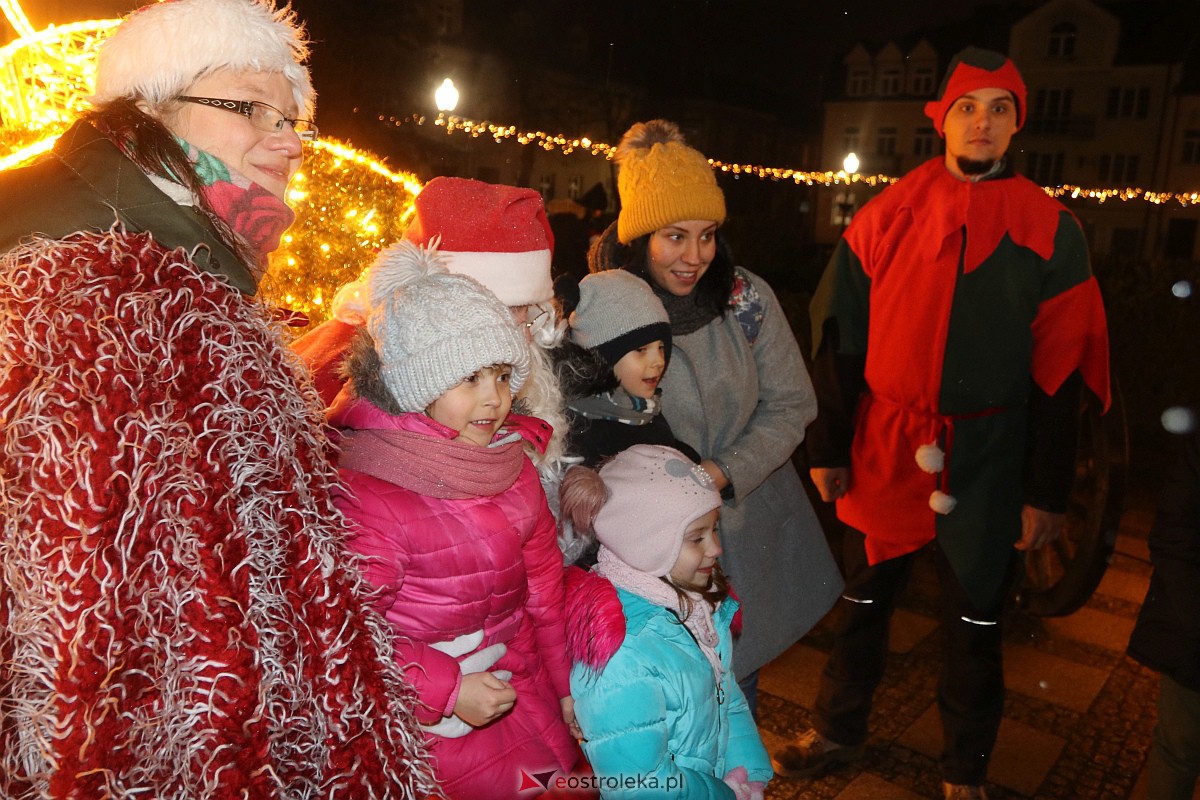 Święty Mikołaj w Ostrołęce [06.12.2022] - zdjęcie #34 - eOstroleka.pl