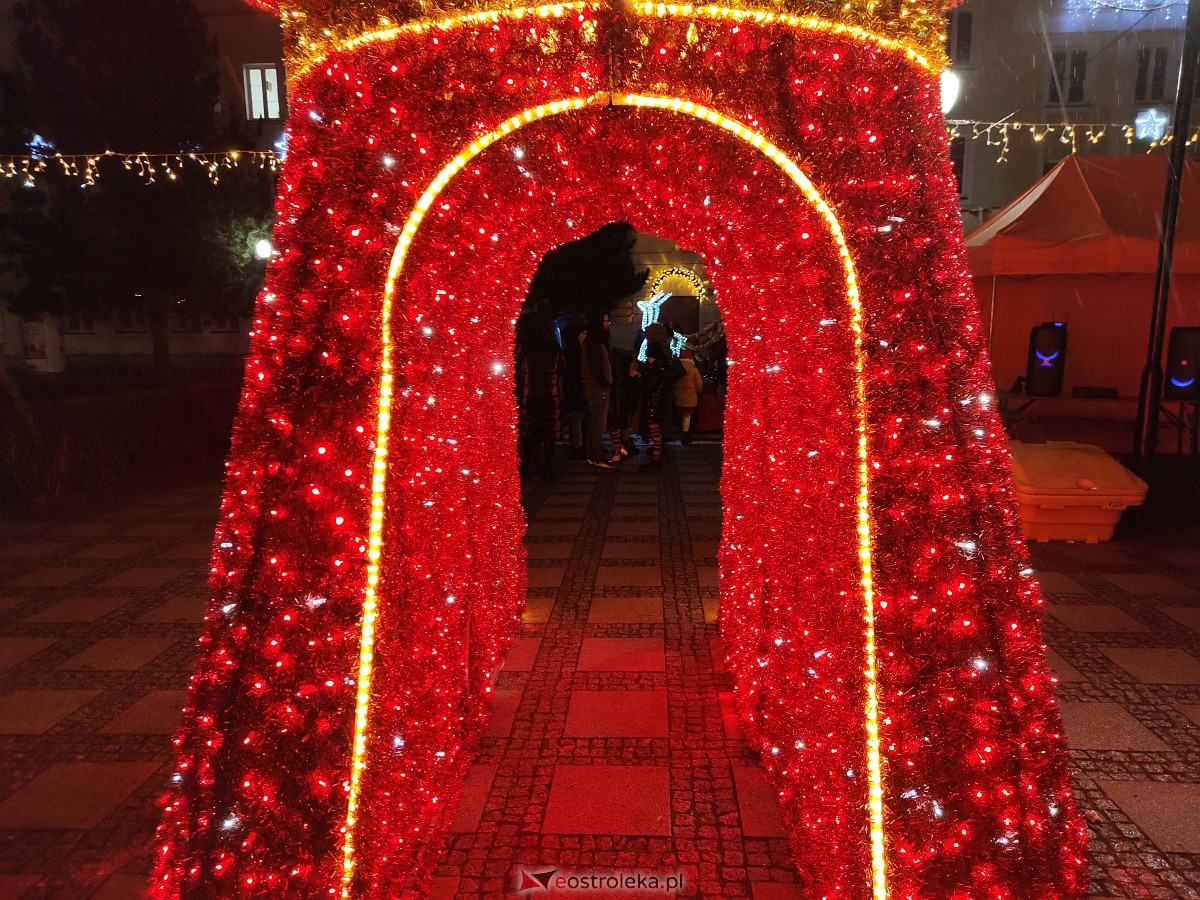 Ozdoby świąteczne w Ostrołęce [6.12.2022] - zdjęcie #13 - eOstroleka.pl