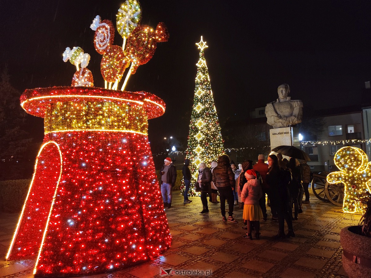Ozdoby świąteczne w Ostrołęce [6.12.2022] - zdjęcie #12 - eOstroleka.pl