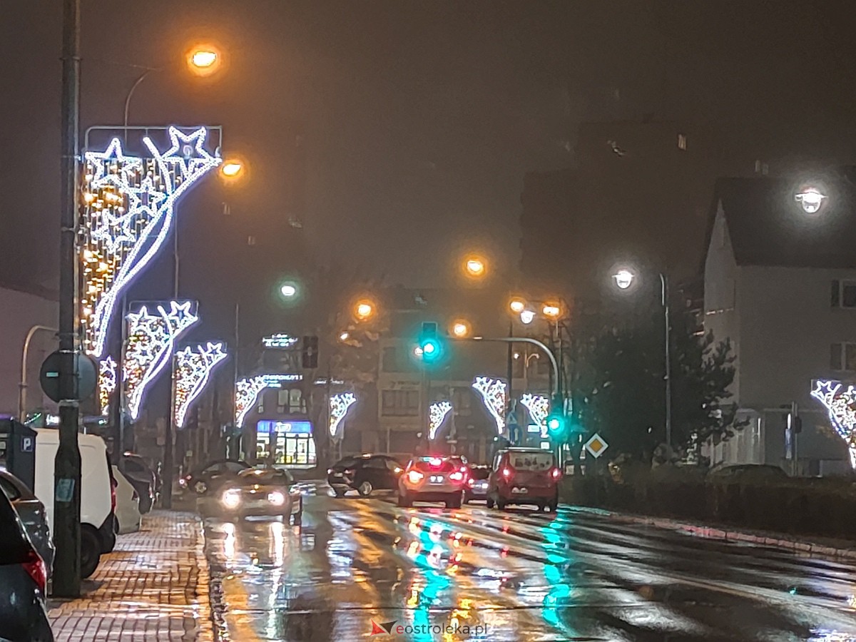 Ozdoby świąteczne w Ostrołęce [6.12.2022] - zdjęcie #11 - eOstroleka.pl