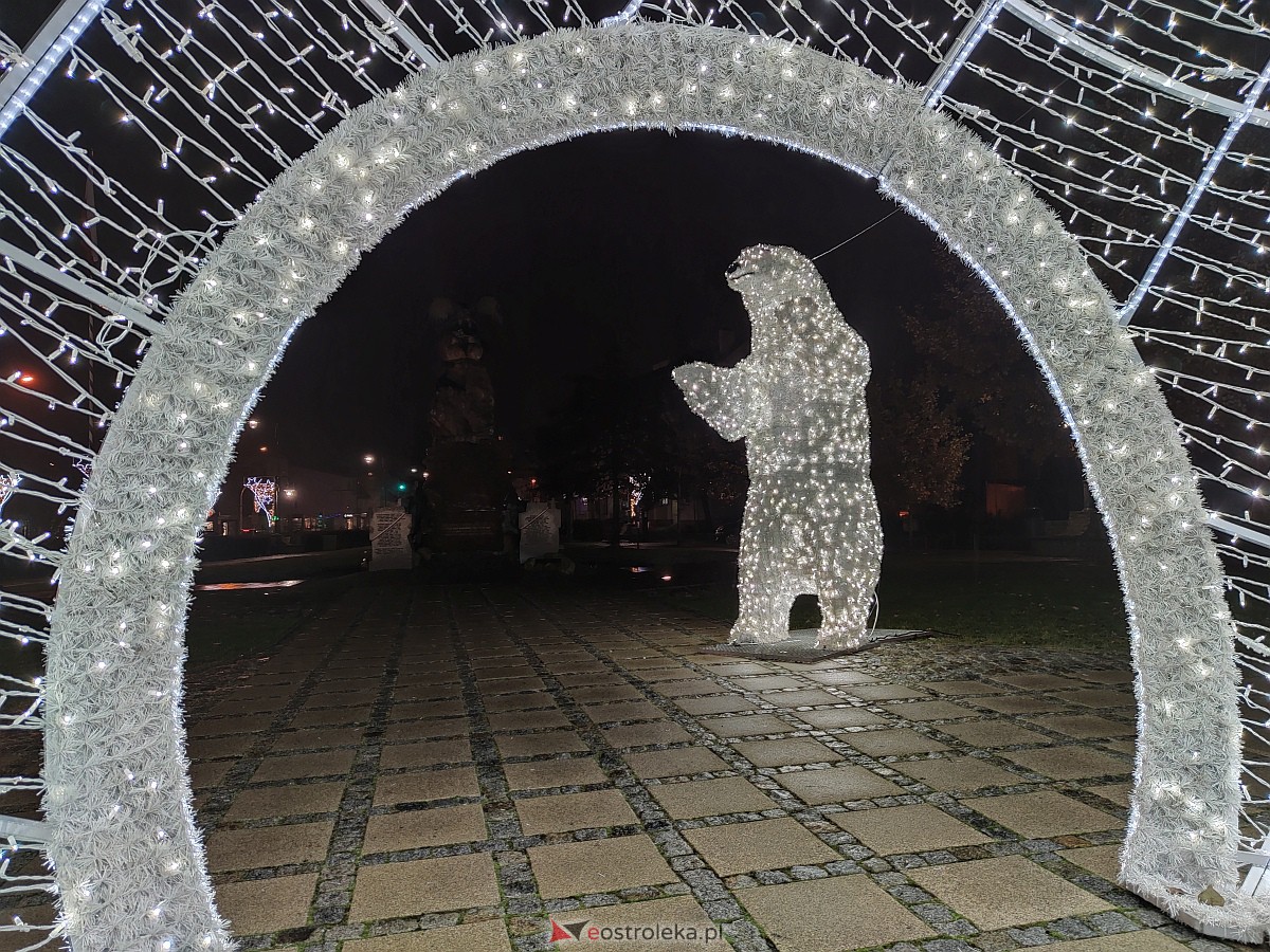 Ozdoby świąteczne w Ostrołęce [6.12.2022] - zdjęcie #2 - eOstroleka.pl