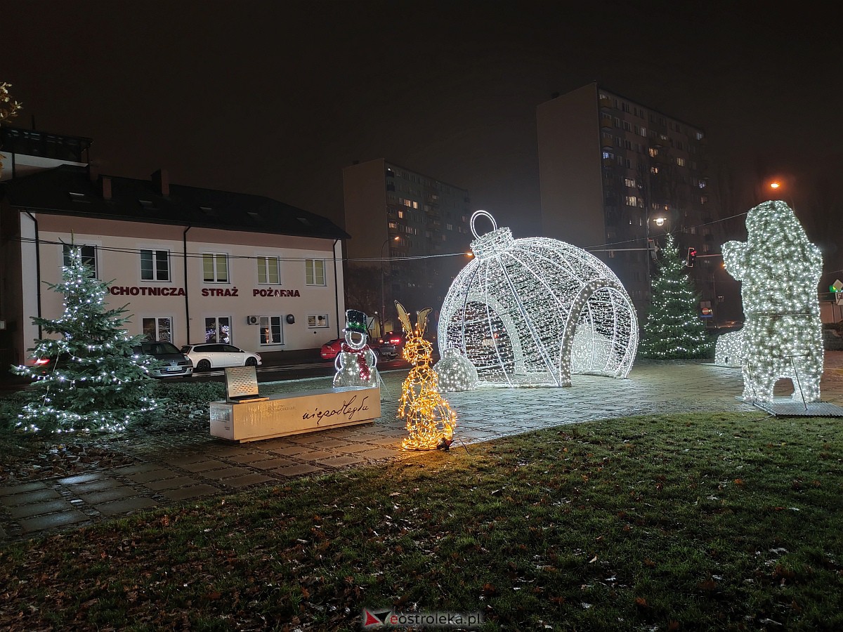 Ozdoby świąteczne w Ostrołęce [6.12.2022] - zdjęcie #1 - eOstroleka.pl