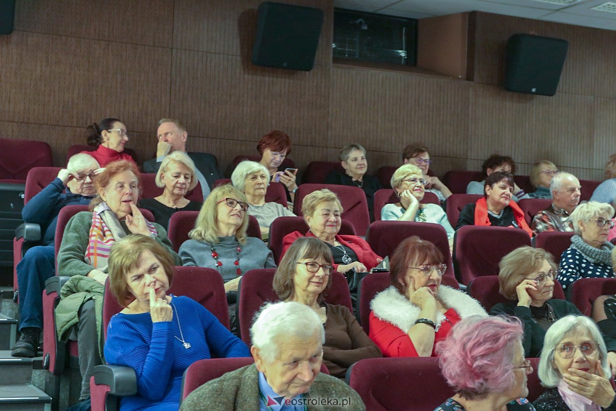 Mikołajki z Uniwersytetem Trzeciego Wieku [7.12.2022] - zdjęcie #65 - eOstroleka.pl