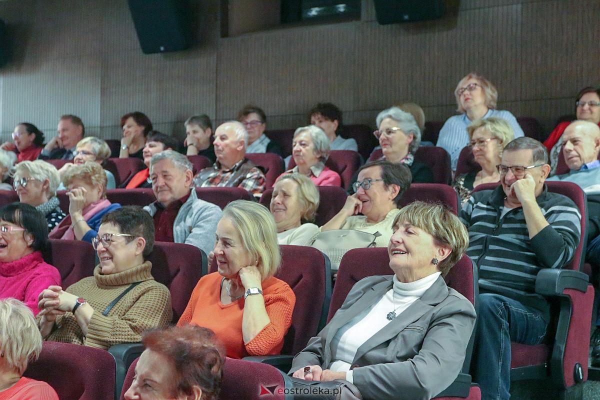 Mikołajki z Uniwersytetem Trzeciego Wieku [7.12.2022] - zdjęcie #43 - eOstroleka.pl