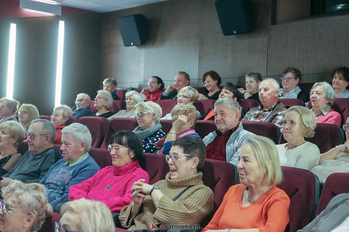 Mikołajki z Uniwersytetem Trzeciego Wieku [7.12.2022] - zdjęcie #37 - eOstroleka.pl