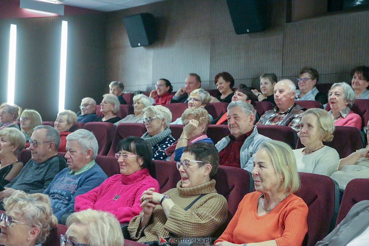 Mikołajki z Uniwersytetem Trzeciego Wieku [7.12.2022] - zdjęcie #36 - eOstroleka.pl