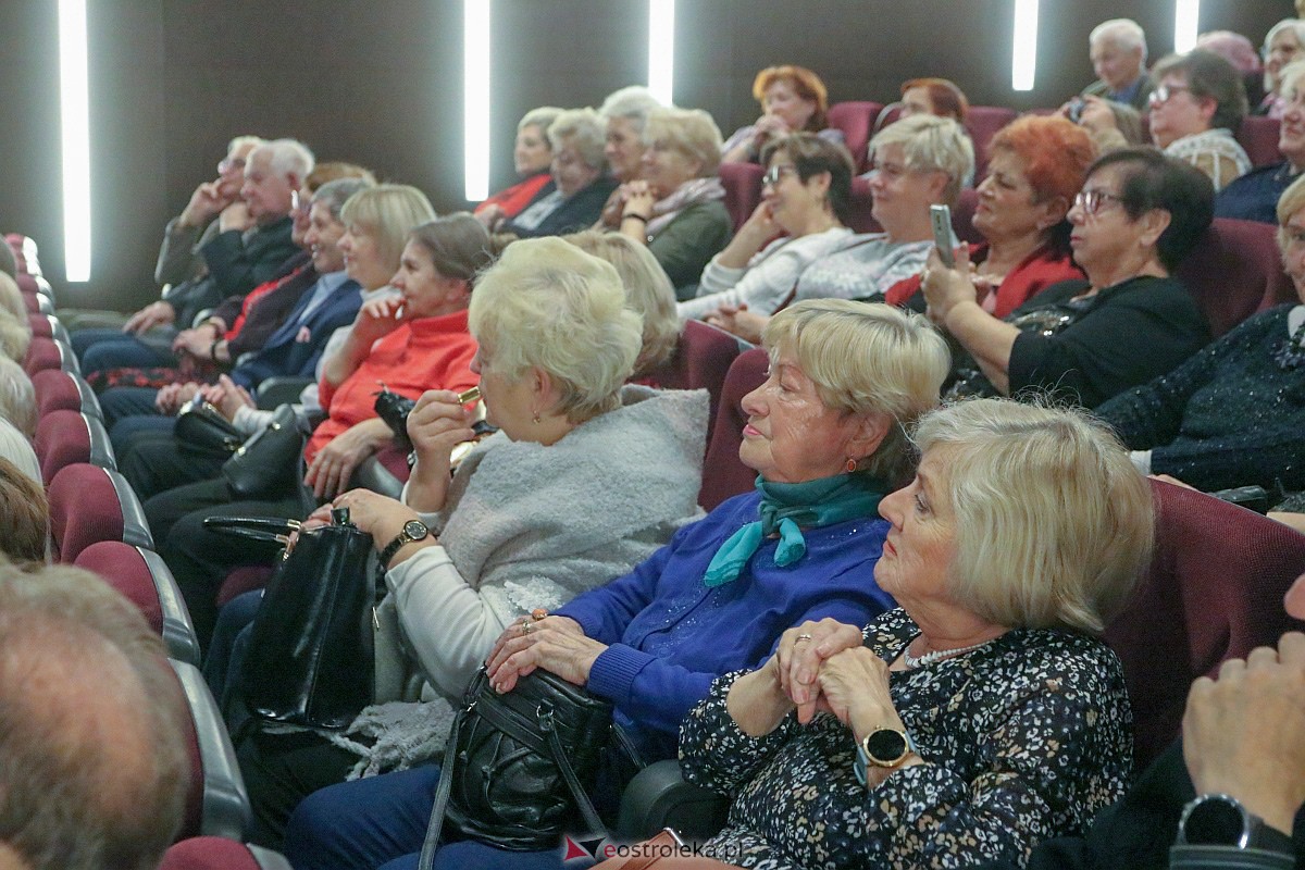 Mikołajki z Uniwersytetem Trzeciego Wieku [7.12.2022] - zdjęcie #32 - eOstroleka.pl