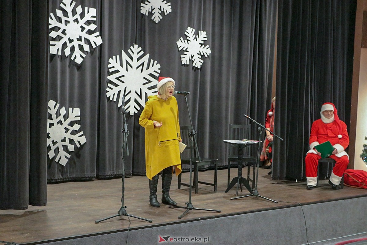 Mikołajki z Uniwersytetem Trzeciego Wieku [7.12.2022] - zdjęcie #14 - eOstroleka.pl