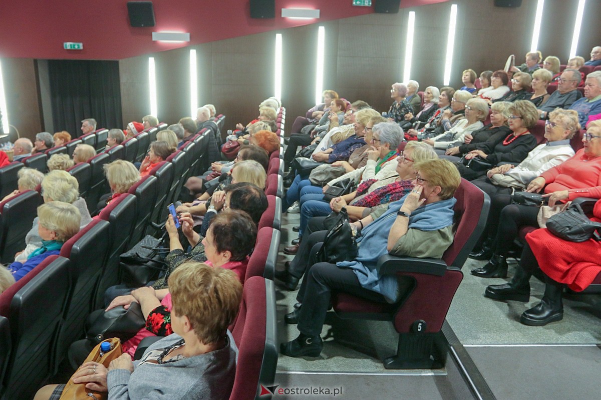 Mikołajki z Uniwersytetem Trzeciego Wieku [7.12.2022] - zdjęcie #13 - eOstroleka.pl