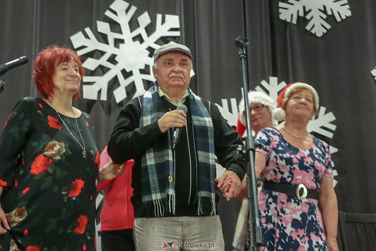 Mikołajki z Uniwersytetem Trzeciego Wieku [7.12.2022] - zdjęcie #3 - eOstroleka.pl
