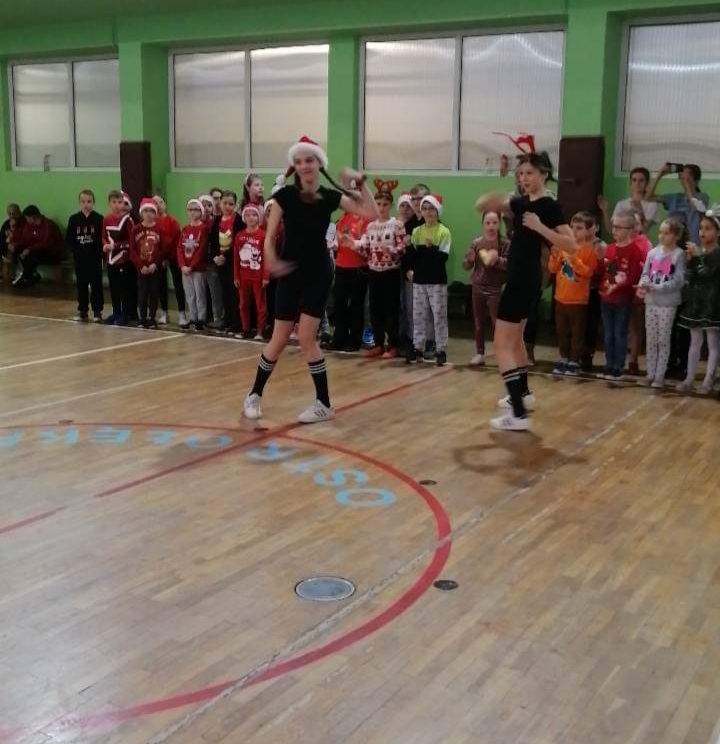 Mikołajki na sportowo z tenisowym mistrzem w “dwójce” [07.12.2022] - zdjęcie #27 - eOstroleka.pl