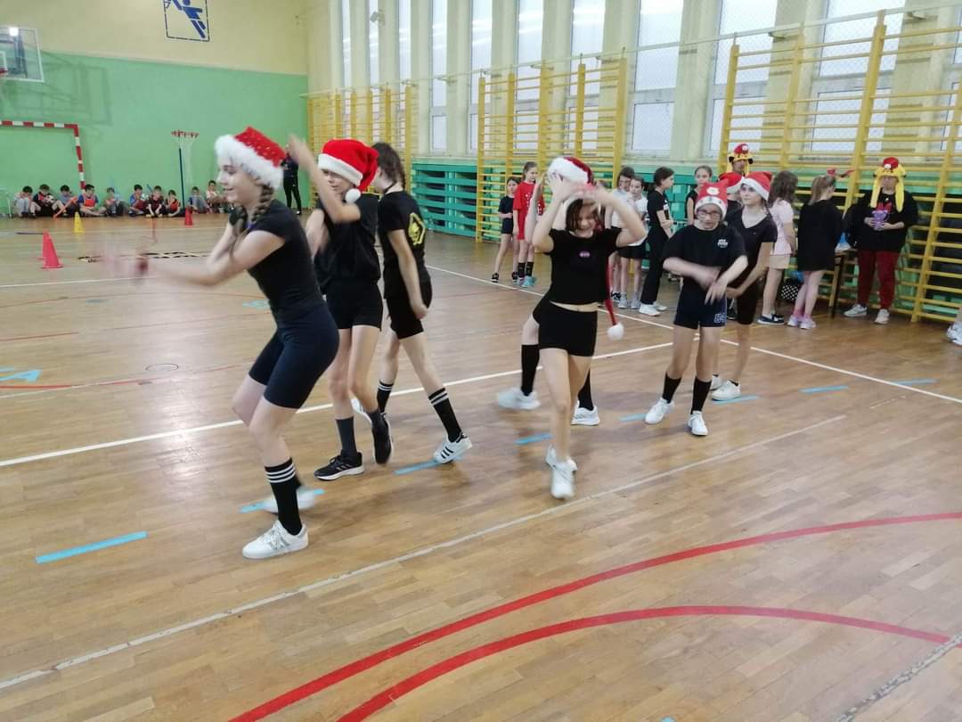 Mikołajki na sportowo z tenisowym mistrzem w “dwójce” [07.12.2022] - zdjęcie #23 - eOstroleka.pl