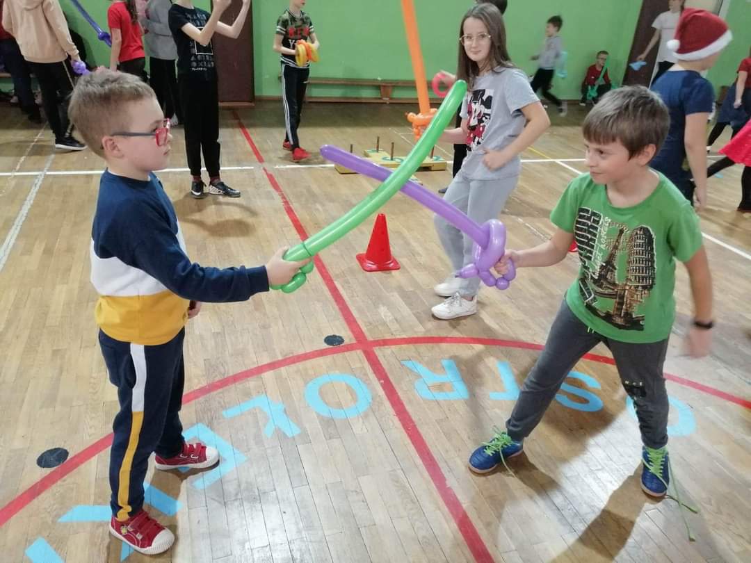 Mikołajki na sportowo z tenisowym mistrzem w “dwójce” [07.12.2022] - zdjęcie #20 - eOstroleka.pl