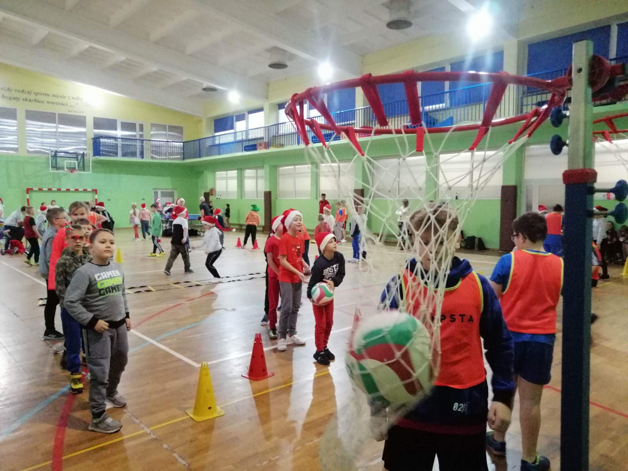 Mikołajki na sportowo z tenisowym mistrzem w “dwójce” [07.12.2022] - zdjęcie #14 - eOstroleka.pl