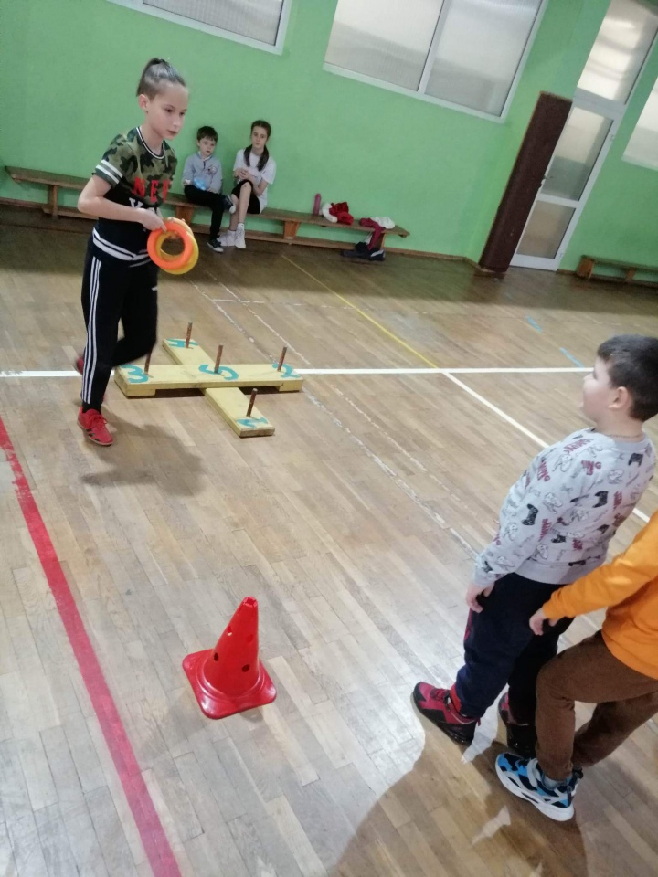 Mikołajki na sportowo z tenisowym mistrzem w “dwójce” [07.12.2022] - zdjęcie #12 - eOstroleka.pl