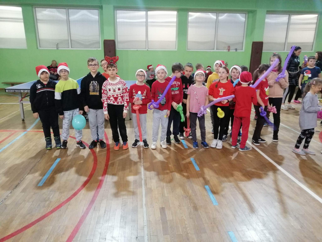 Mikołajki na sportowo z tenisowym mistrzem w “dwójce” [07.12.2022] - zdjęcie #5 - eOstroleka.pl