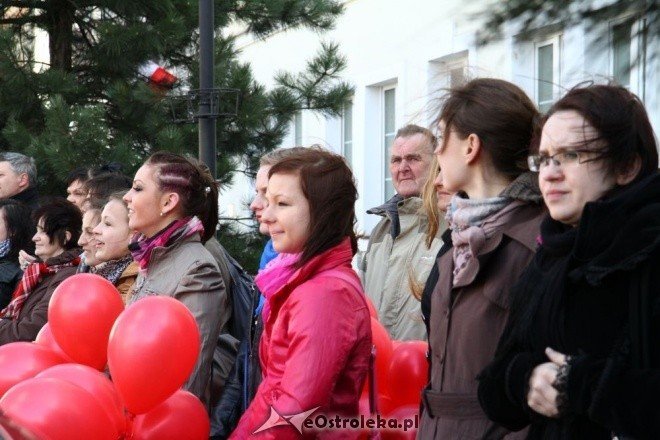 Polonez maturzystów (08-04-2011) - zdjęcie #23 - eOstroleka.pl