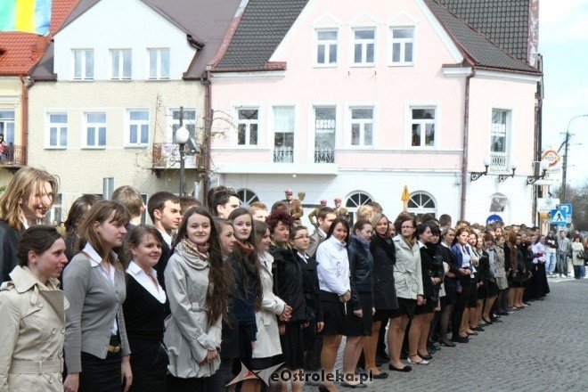 Polonez maturzystów (08-04-2011) - zdjęcie #14 - eOstroleka.pl