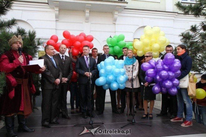 Polonez maturzystów (08-04-2011) - zdjęcie #9 - eOstroleka.pl