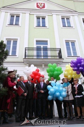 Polonez maturzystów (08-04-2011) - zdjęcie #7 - eOstroleka.pl