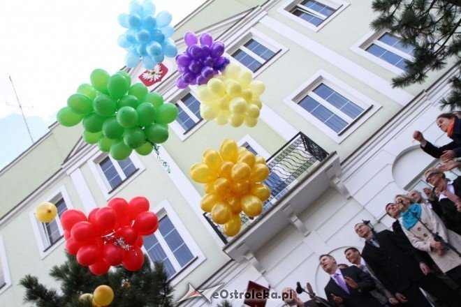 Polonez maturzystów (08-04-2011) - zdjęcie #3 - eOstroleka.pl