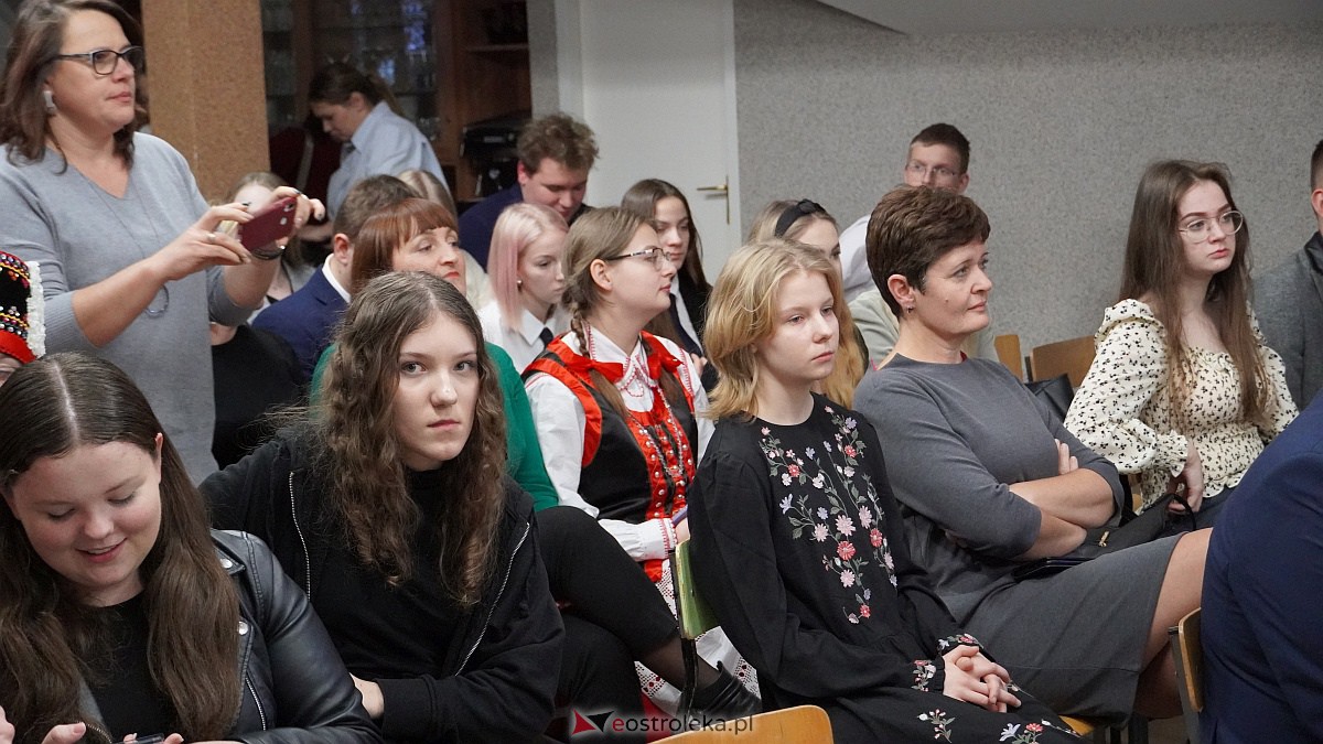 Olimpiada Wiedzy o Kurpiach [08.12.2022] - zdjęcie #62 - eOstroleka.pl