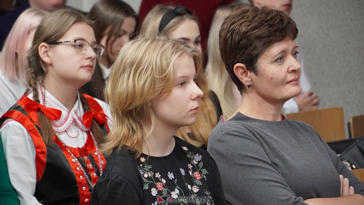 Olimpiada Wiedzy o Kurpiach [08.12.2022] - zdjęcie #59 - eOstroleka.pl