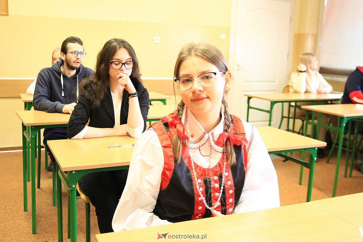 Olimpiada Wiedzy o Kurpiach [08.12.2022] - zdjęcie #78 - eOstroleka.pl