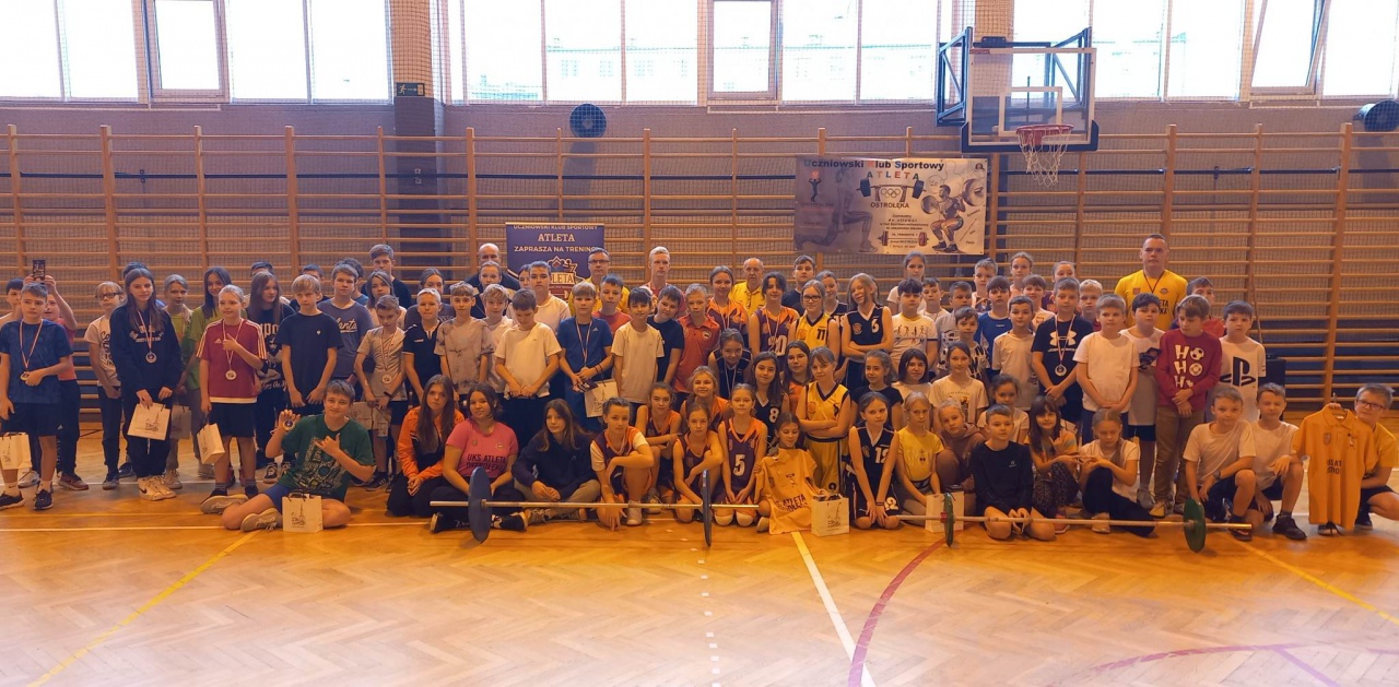 Mikołajkowy wielobój z UKS Atleta Ostrołęka [9.12.2022] - zdjęcie #1 - eOstroleka.pl